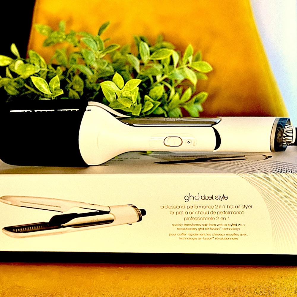 GHD Duet Styler